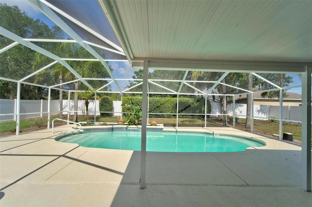 692 JESSANDA CIRCLE, Lakeland, FL 33813