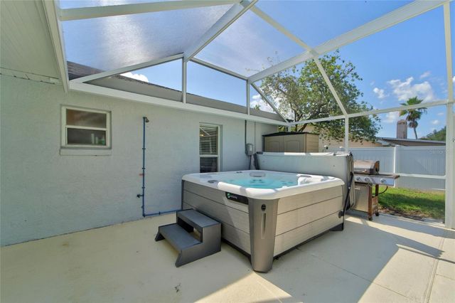 692 JESSANDA CIRCLE, Lakeland, FL 33813