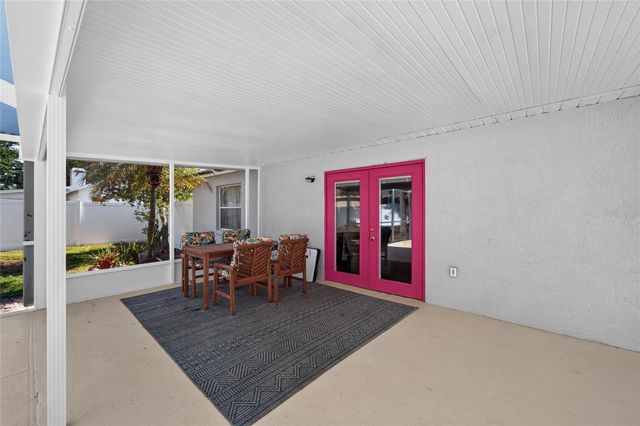 692 JESSANDA CIRCLE, Lakeland, FL 33813