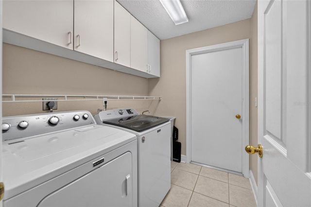 692 JESSANDA CIRCLE, Lakeland, FL 33813