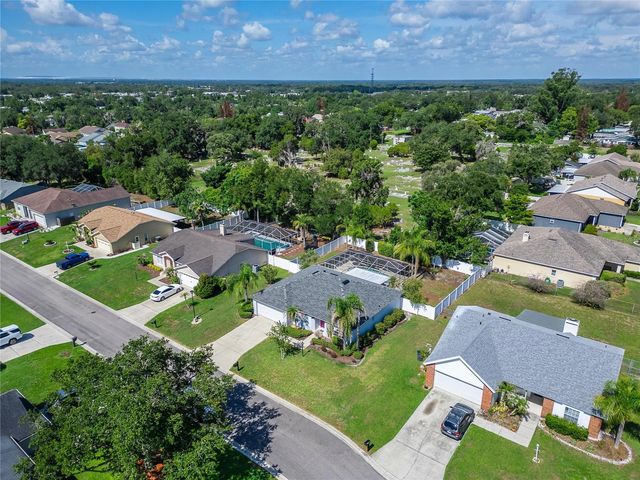 692 JESSANDA CIRCLE, Lakeland, FL 33813