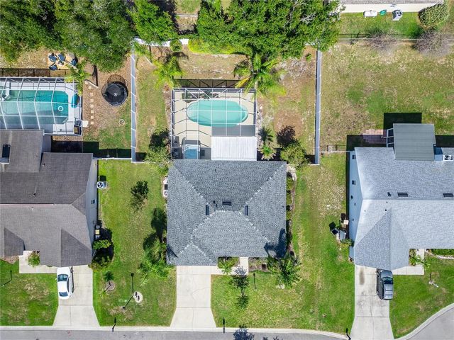 692 JESSANDA CIRCLE, Lakeland, FL 33813
