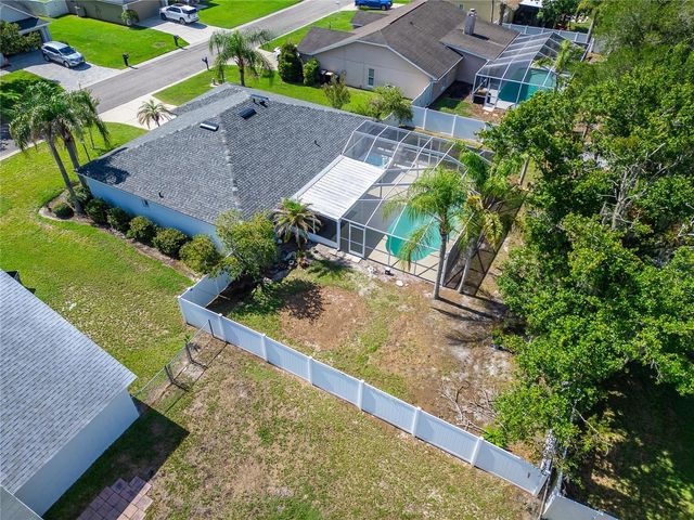 692 JESSANDA CIRCLE, Lakeland, FL 33813
