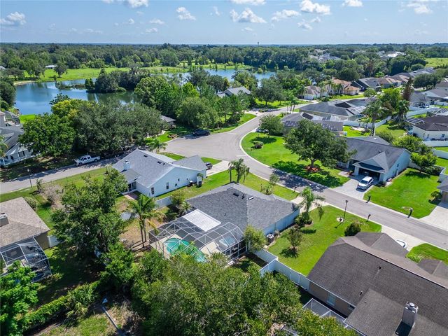 692 JESSANDA CIRCLE, Lakeland, FL 33813