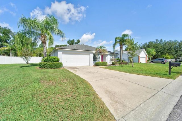 692 JESSANDA CIRCLE, Lakeland, FL 33813