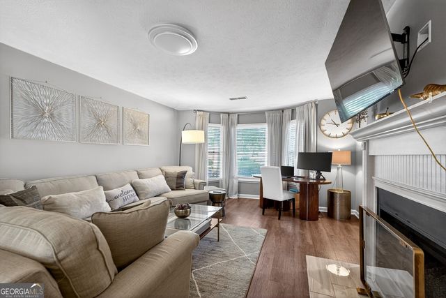 4182 Fernsberry Court, Duluth, GA 30096