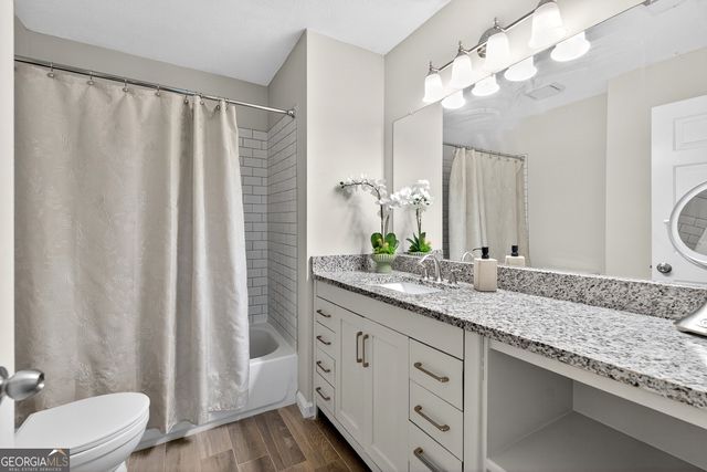 4182 Fernsberry Court, Duluth, GA 30096