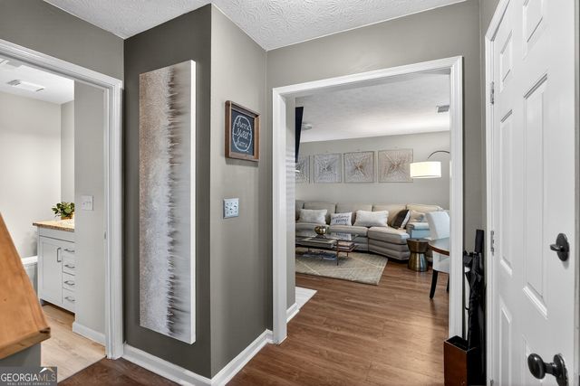 4182 Fernsberry Court, Duluth, GA 30096