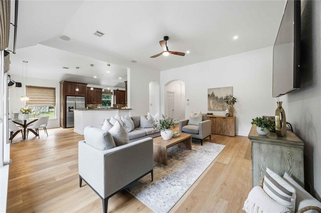 866 Big Buck Drive, Cleveland, TX 77328
