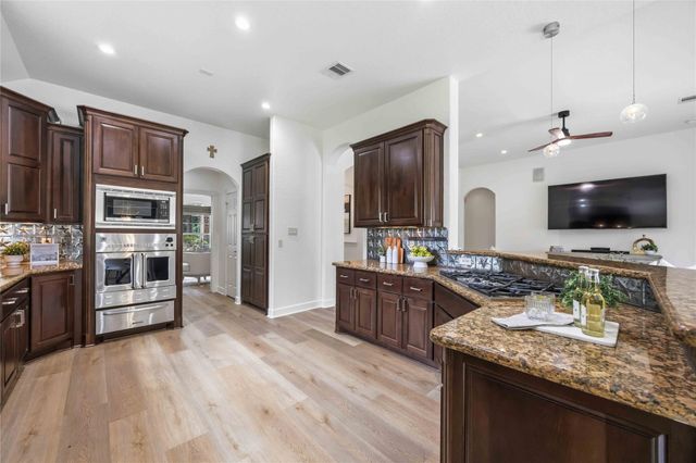 866 Big Buck Drive, Cleveland, TX 77328