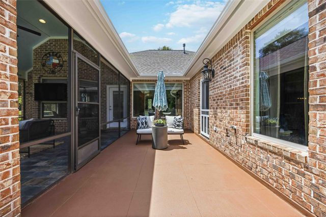 866 Big Buck Drive, Cleveland, TX 77328