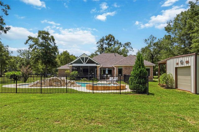 866 Big Buck Drive, Cleveland, TX 77328