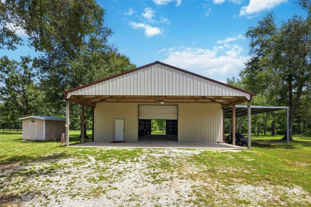 866 Big Buck Drive, Cleveland, TX 77328