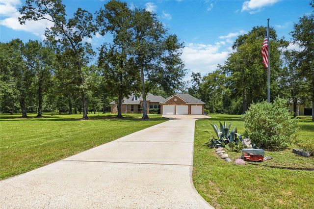 866 Big Buck Drive, Cleveland, TX 77328