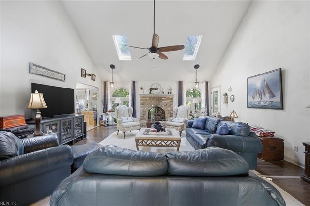 706 Tannahill CT, Chesapeake, VA 23322