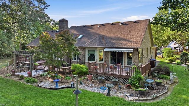 706 Tannahill CT, Chesapeake, VA 23322
