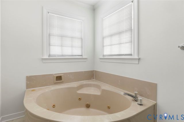 119 Old Brickhouse Ln, Colonial Heights, VA 23834