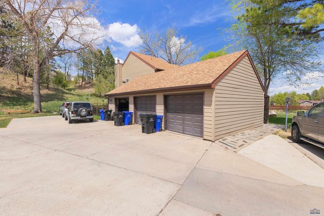 3302 IDLEWILD CT, Rapid City, SD 57702