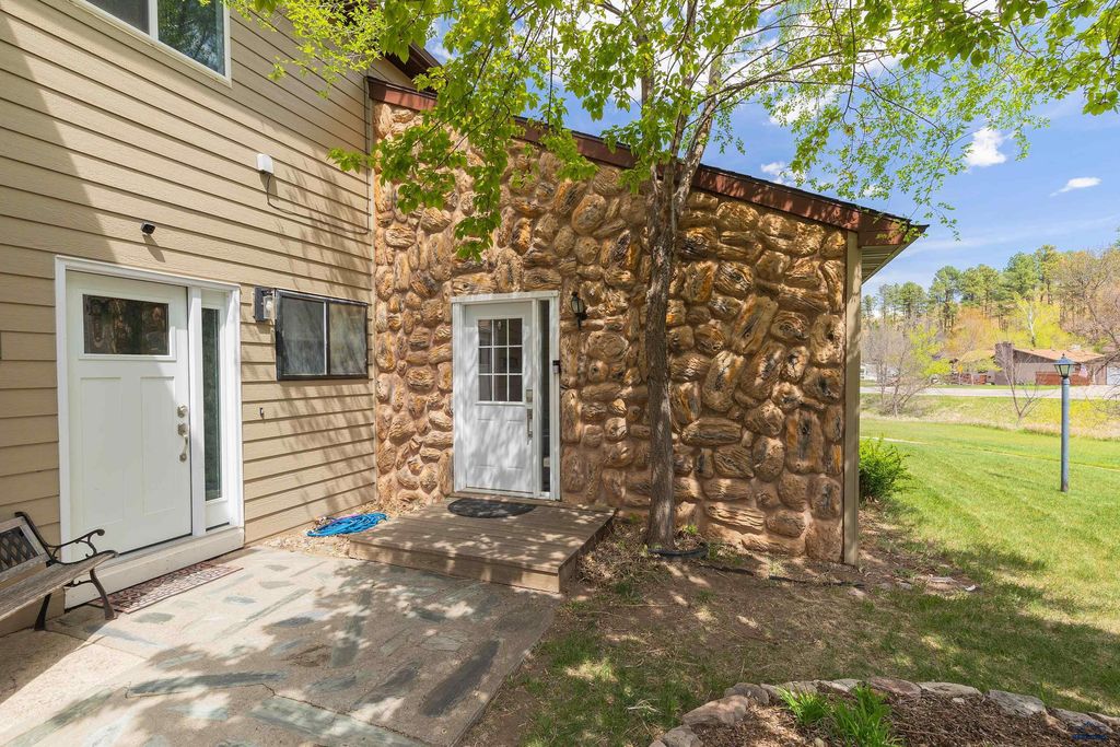 3302 IDLEWILD CT, Rapid City, SD 57702