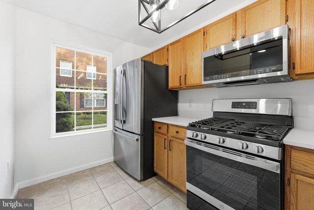 1535 BENJAMIN FRANKLIN CT, Mays Landing, NJ 08330