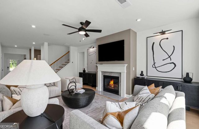 260 Lucas Court, Hoschton, GA 30548