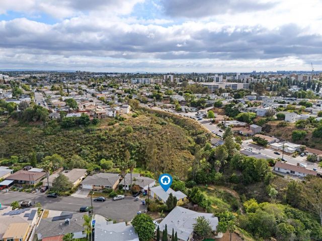 6303 Cleo St, San Diego, CA 92115