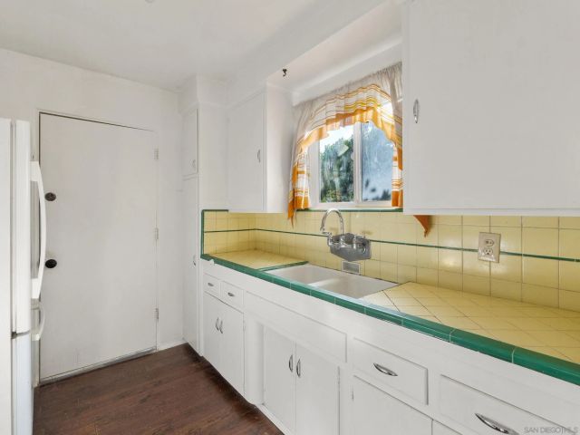 6303 Cleo St, San Diego, CA 92115