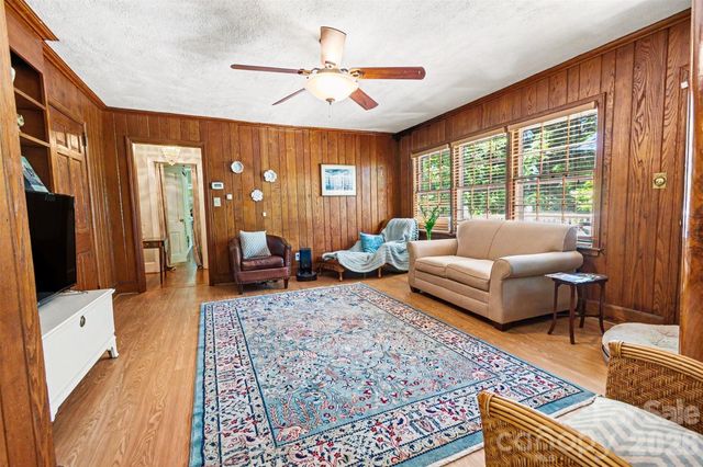613 E Ridge Street, Kings Mountain, NC 28086