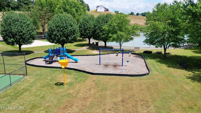 573 Kensington Drive, Morristown, TN 37814