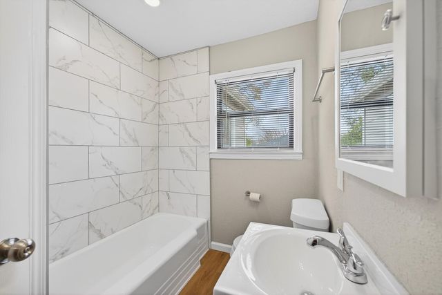 211 E 4th Street, Deer Park, TX 77536