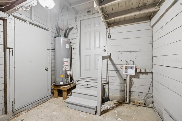 211 E 4th Street, Deer Park, TX 77536