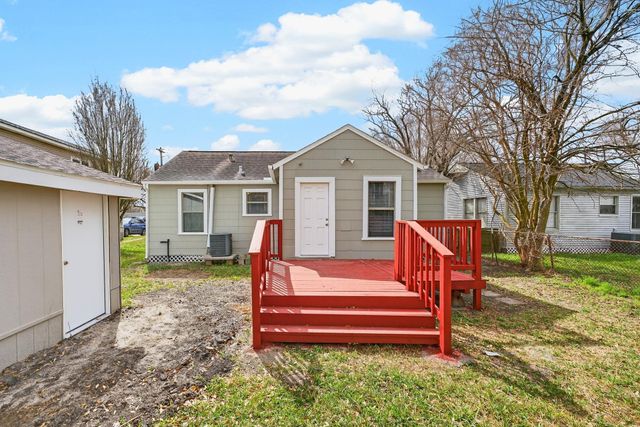 211 E 4th Street, Deer Park, TX 77536