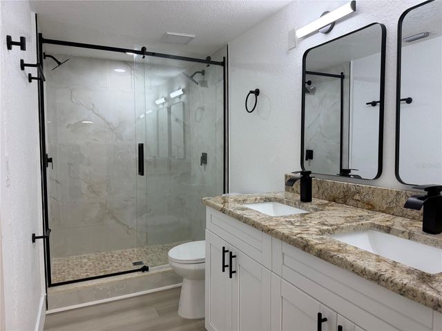 2604 E LAKE AVENUE, Tampa, FL 33610