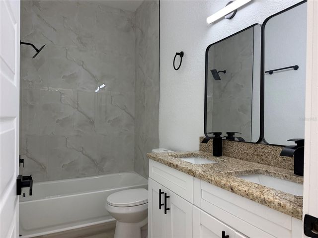 2604 E LAKE AVENUE, Tampa, FL 33610