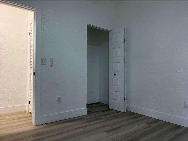 2604 E LAKE AVENUE, Tampa, FL 33610