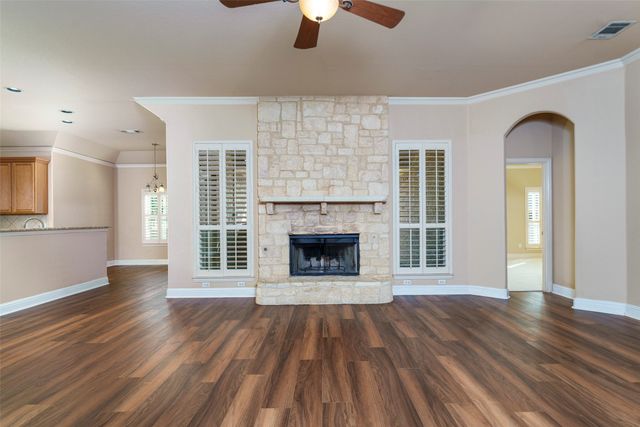 4500 Karen Drive, Mansfield, TX 76063