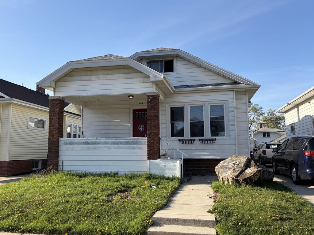 2910 Olive STREET, Racine, WI 53403