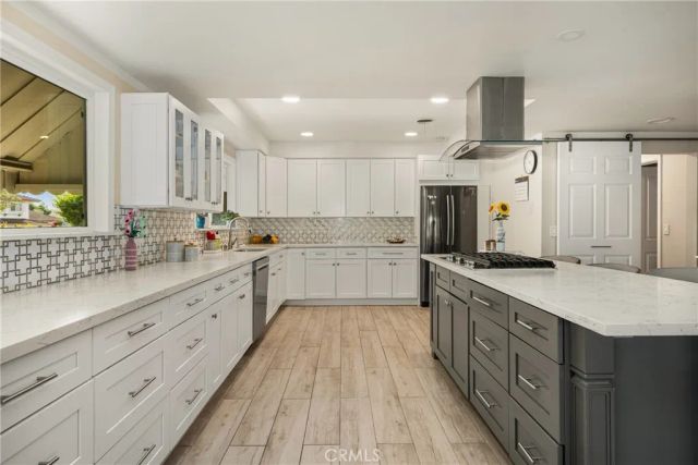 909 N Cleveland, Orange, CA 92867