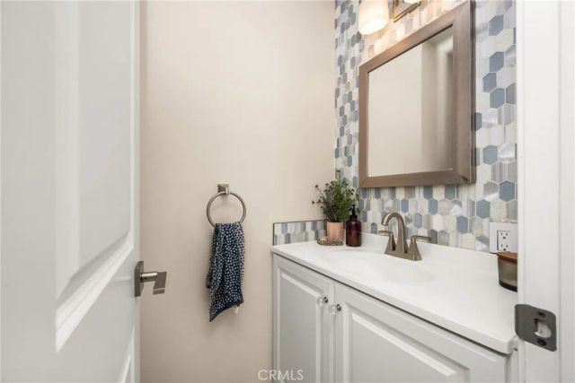 909 N Cleveland, Orange, CA 92867