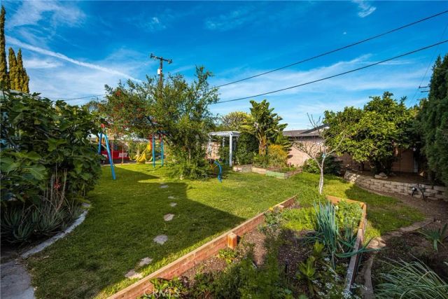 909 N Cleveland, Orange, CA 92867