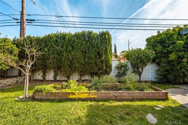 909 N Cleveland, Orange, CA 92867