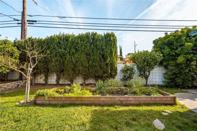 909 N Cleveland, Orange, CA 92867