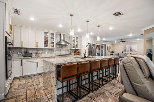 547 W Gettysburg Avenue, Fresno, CA 93705