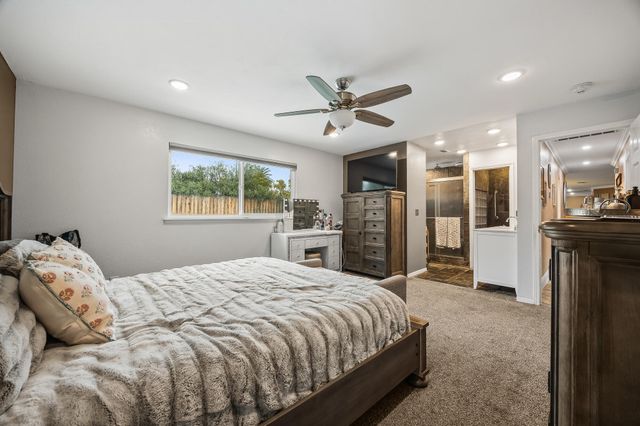 547 W Gettysburg Avenue, Fresno, CA 93705