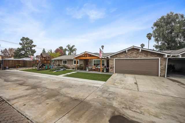 547 W Gettysburg Avenue, Fresno, CA 93705