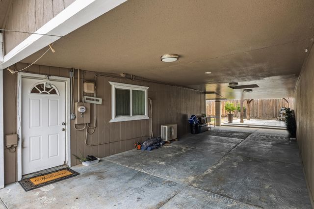 547 W Gettysburg Avenue, Fresno, CA 93705