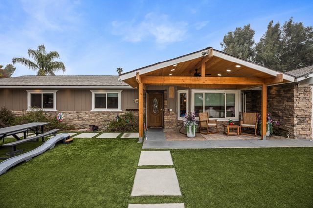 547 W Gettysburg Avenue, Fresno, CA 93705