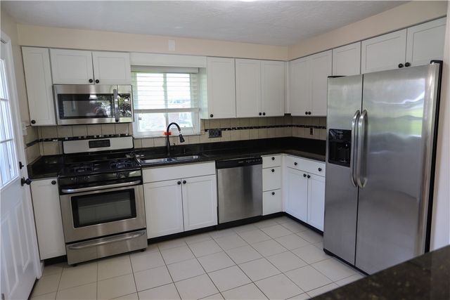 938 Marcia Drive, North Huntingdon, PA 15642