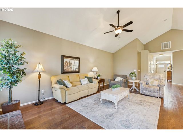 17125 Sw WOODHAVEN Dr, Sherwood, OR 97140