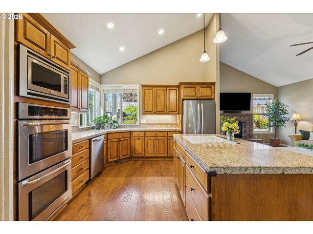 17125 Sw WOODHAVEN Dr, Sherwood, OR 97140